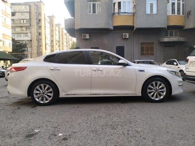 Kia K5-7
