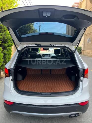 Hyundai Santa Fe-10