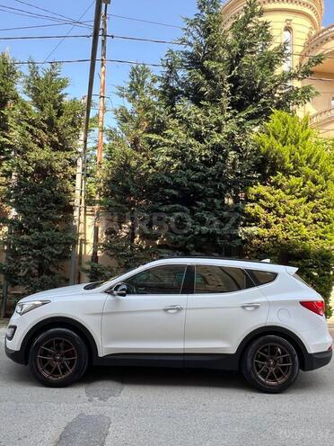Hyundai Santa Fe-5