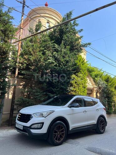 Hyundai Santa Fe-4