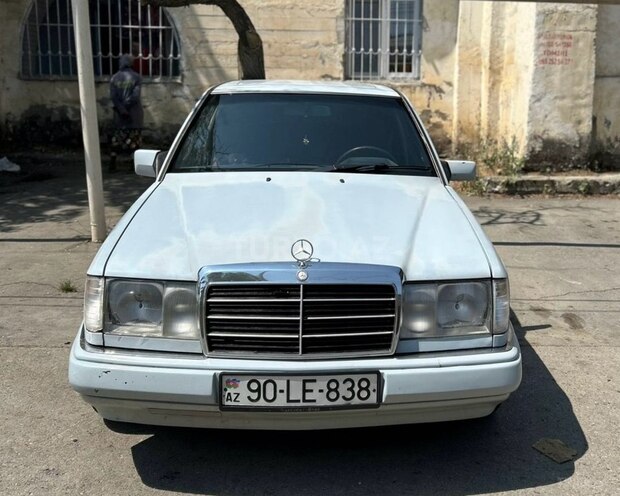 Mercedes E 200 1992, 500,000 km - 2.0 l - Bakı