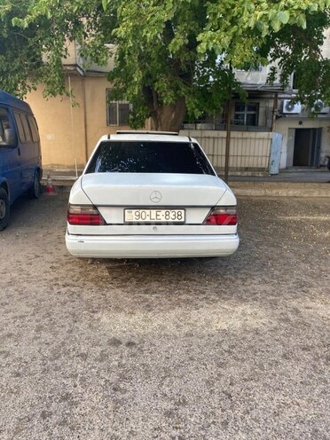 Mercedes E 200 1992, 500,000 km - 2.0 l - Bakı