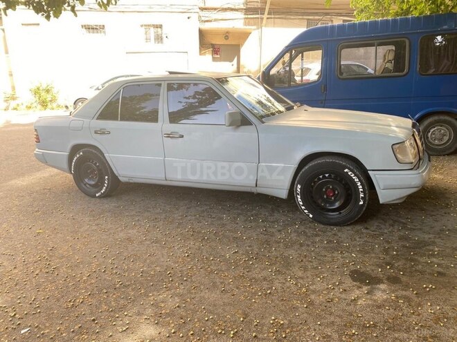 Mercedes E 200 1992, 500,000 km - 2.0 l - Bakı
