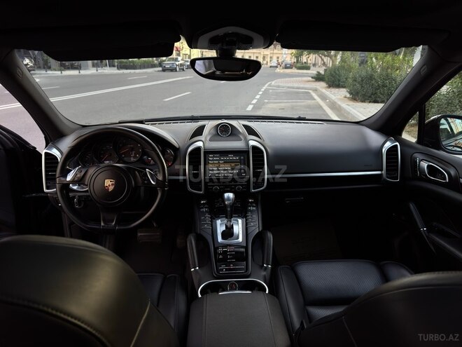 Porsche Cayenne-3