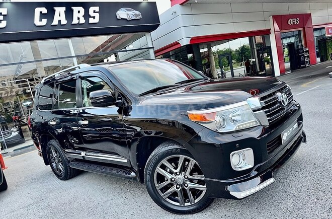 Toyota Land Cruiser-3