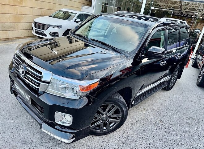 Toyota Land Cruiser-4
