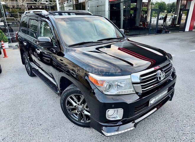 Toyota Land Cruiser-26