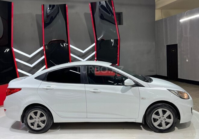 Hyundai Accent 2013, 225,005 km - 1.6 l - Sumqayıt