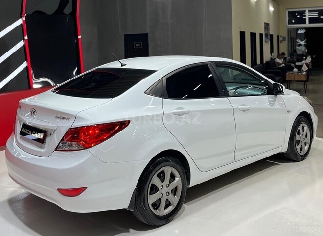 Hyundai Accent 2013, 225,005 km - 1.6 l - Sumqayıt