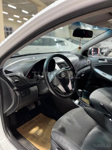 Hyundai Accent 2013, 225,005 km - 1.6 l - Sumqayıt