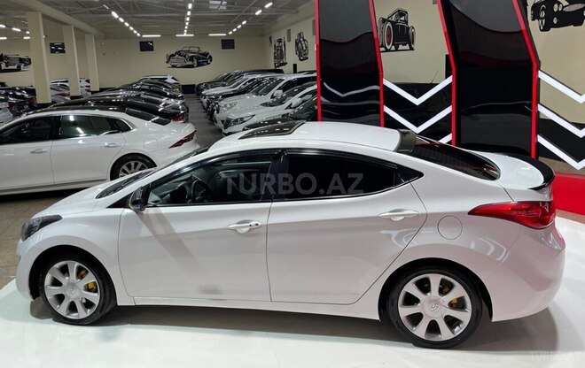 Hyundai Elantra 2011, 177,077 km - 1.8 l - Astara