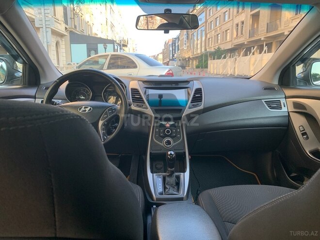 Hyundai Elantra 2014, 211,146 km - 1.8 l - Bakı