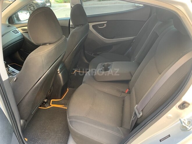 Hyundai Elantra 2014, 211,146 km - 1.8 l - Bakı