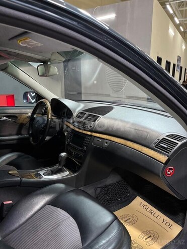 Mercedes E 270 2002, 290,090 km - 2.7 l - Sumqayıt