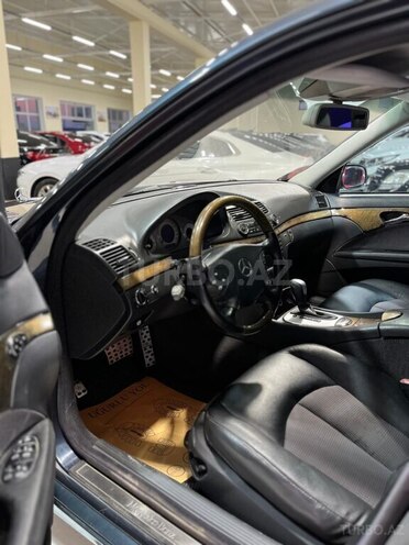 Mercedes E 270 2002, 290,090 km - 2.7 l - Sumqayıt