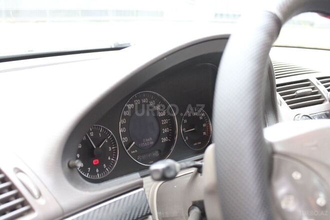 Mercedes E 320 2002, 271,000 km - 3.2 l - Bakı