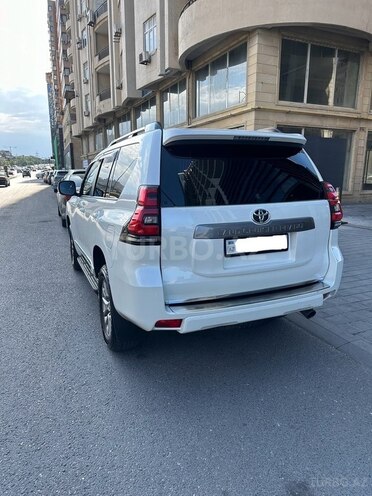 Toyota Land Cruiser Prado-3