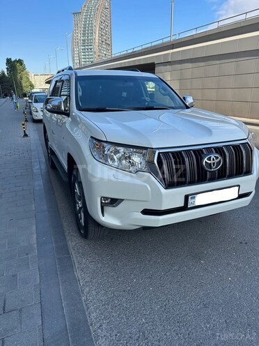 Toyota Land Cruiser Prado-2