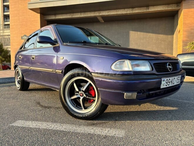 Opel Astra 1996, 383,000 km - 2.0 l - Bakı