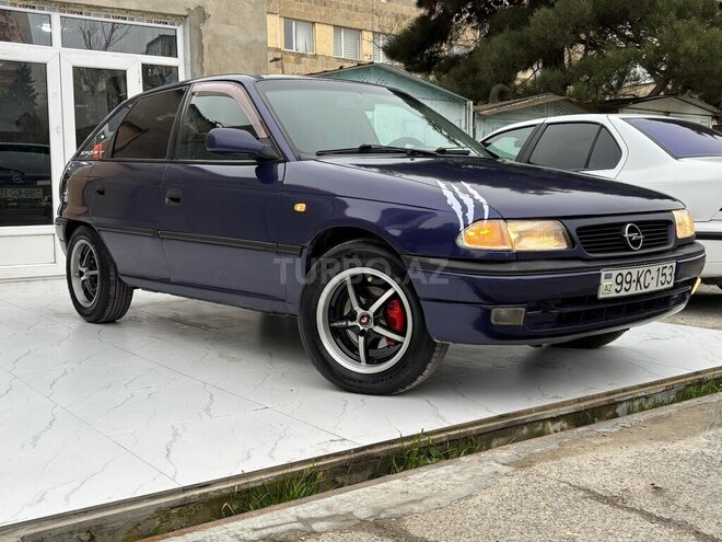 Opel Astra 1996, 383,000 km - 2.0 l - Bakı