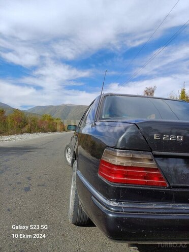 Mercedes E 200 1992, 555,555 km - 2.0 l - Şəki