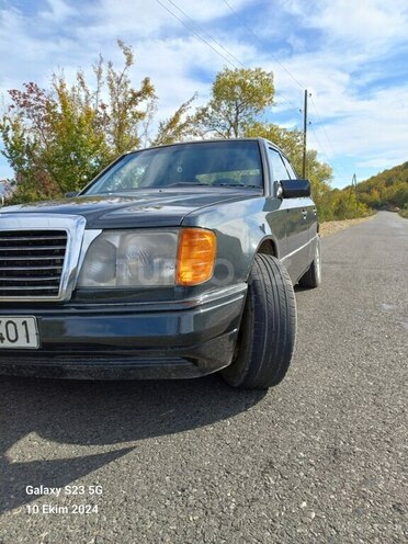 Mercedes E 200 1992, 555,555 km - 2.0 l - Şəki