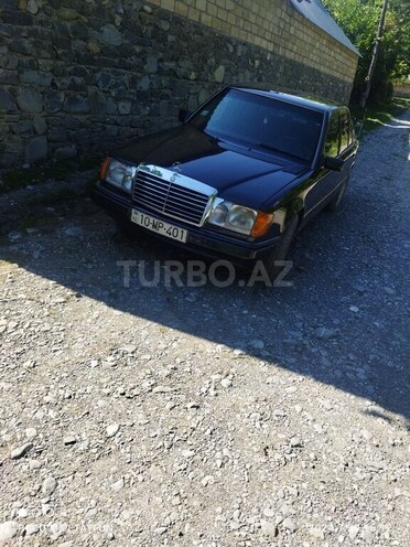 Mercedes E 200 1992, 555,555 km - 2.0 l - Şəki