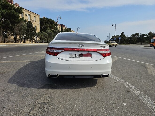 Hyundai Grandeur 2014, 190,000 km - 2.2 л - Bakı