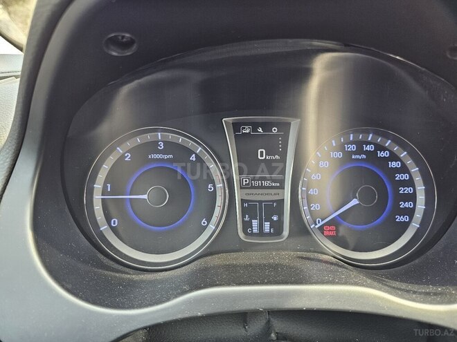 Hyundai Grandeur 2014, 190,000 km - 2.2 л - Bakı