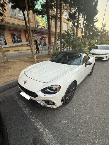Abarth 124 Spider 2017, 75,400 km - 1.4 l - Bakı