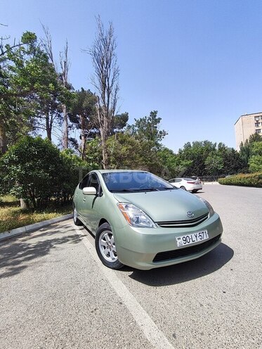 Toyota Prius-13