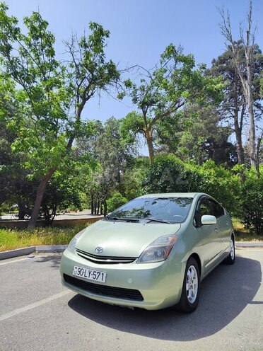 Toyota Prius-19