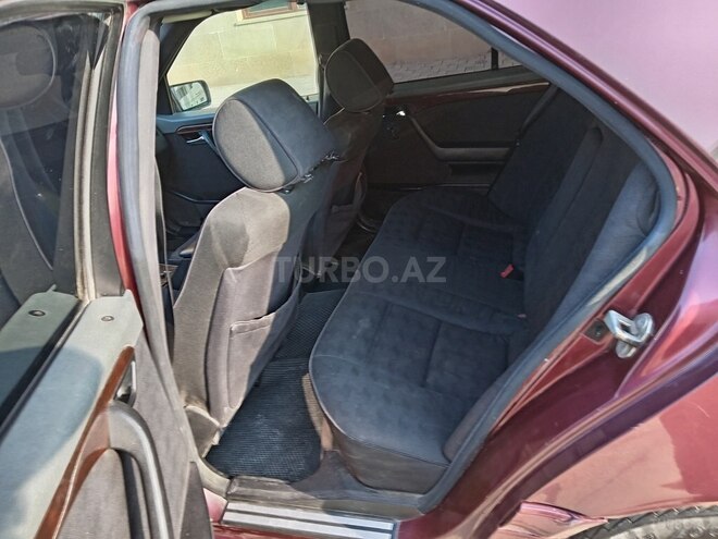 Mercedes C 200 1995, 125,807 km - 2.0 l - Bakı