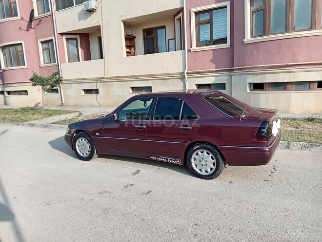 Mercedes C 200 1995, 125,807 km - 2.0 l - Bakı