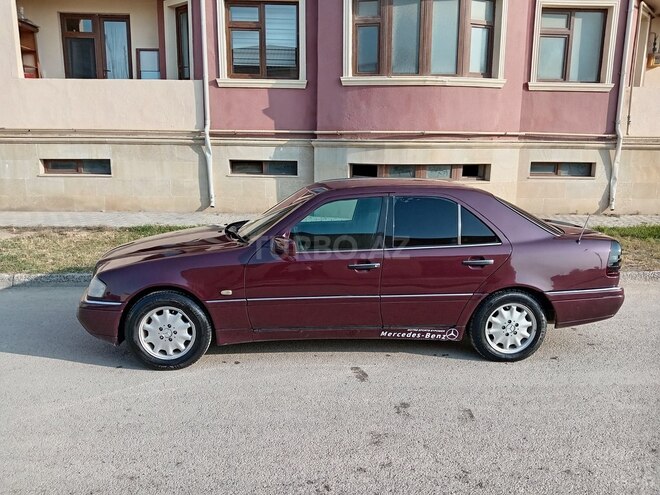 Mercedes C 200 1995, 125,807 km - 2.0 l - Bakı