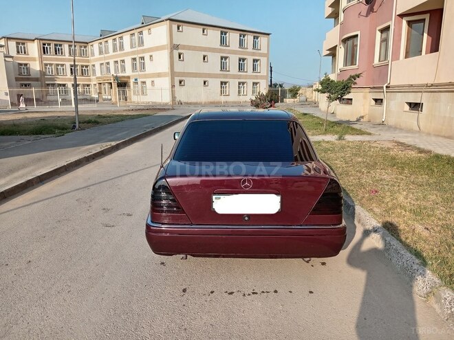 Mercedes C 200 1995, 125,807 km - 2.0 l - Bakı