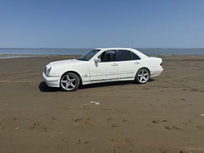 Mercedes E 240 1998, 340,000 km - 2.4 l - Bakı