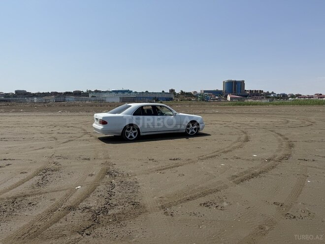 Mercedes E 240 1998, 340,000 km - 2.4 l - Bakı