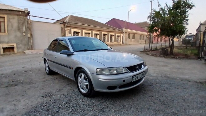 Opel Vectra 1996, 258,635 km - 1.6 l - Gəncə