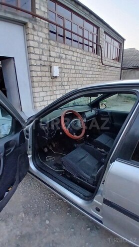 Opel Vectra 1996, 258,635 km - 1.6 l - Gəncə
