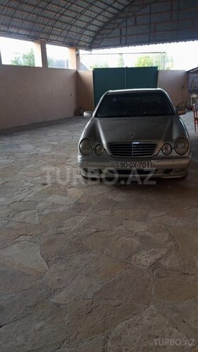 Mercedes E 280 2001, 557,680 km - 2.8 l - Ağstafa
