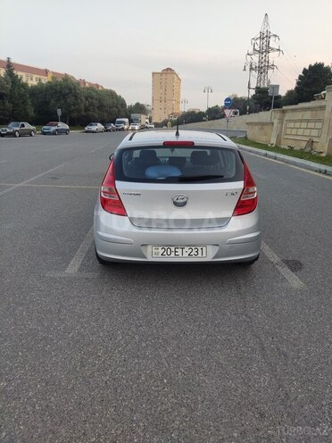Hyundai i30 2010, 195,000 km - 1.4 л - Bakı
