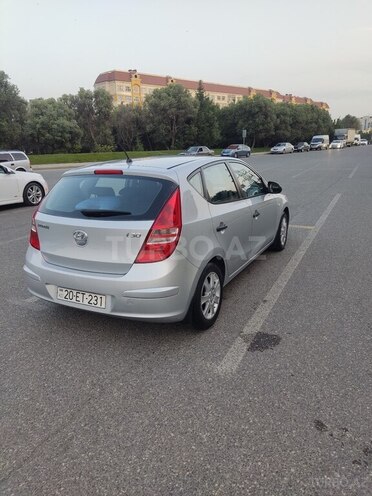 Hyundai i30 2010, 195,000 km - 1.4 л - Bakı