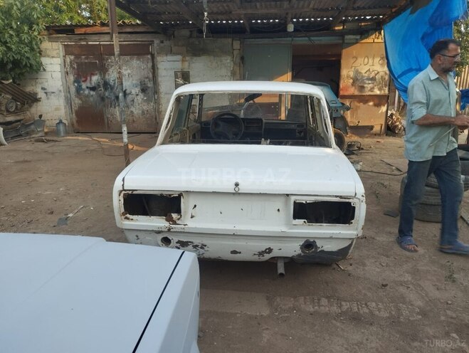 LADA (VAZ) 2107 2004, 67,500 km - 1.6 л - Salyan