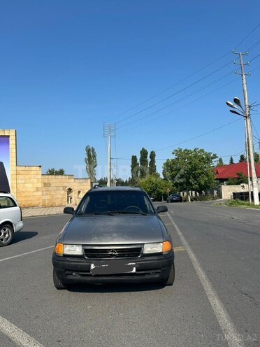Opel Astra 1992, 225,700 km - 1.6 l - Qax