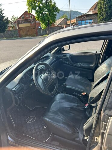Opel Astra 1992, 225,700 km - 1.6 l - Qax