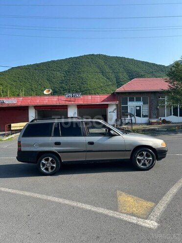 Opel Astra 1992, 225,700 km - 1.6 l - Qax