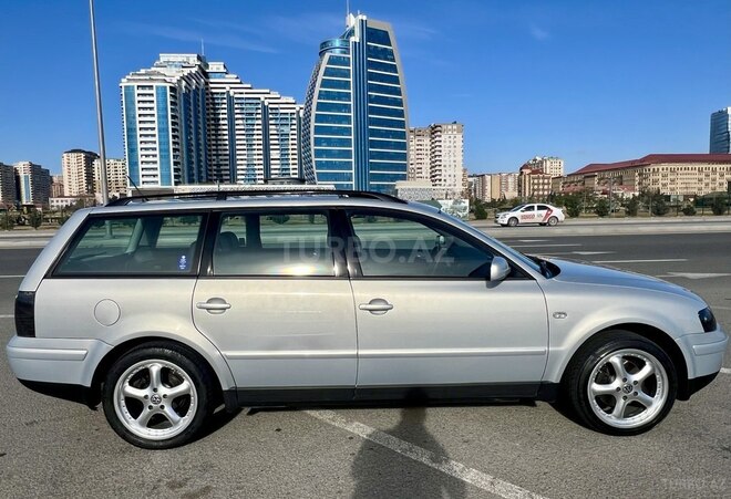 Volkswagen Passat-4