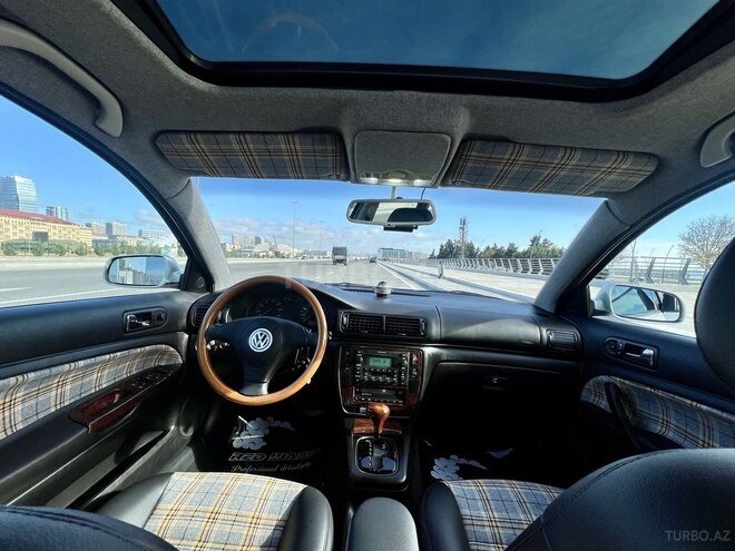 Volkswagen Passat-8