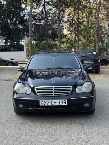 Mercedes C 240 2001, 275,000 km - 2.6 l - Bakı